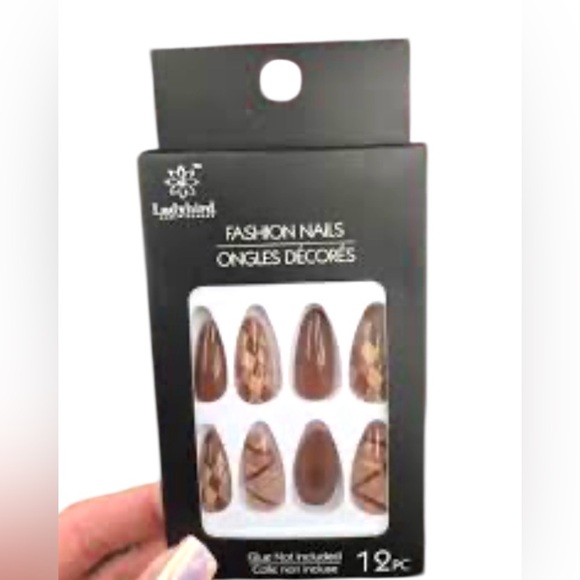 Ladybird Accessories - 🤍🤍🤎Fashion Nails - Brown